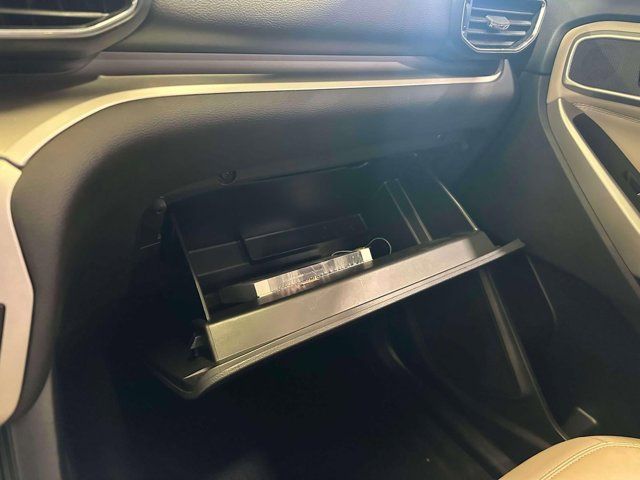 2022 Ford Explorer XLT 2022 Ford Explorer XLT