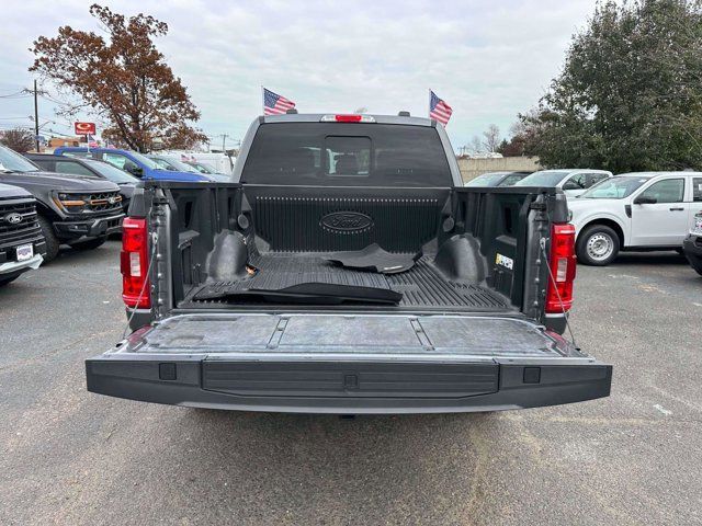 2022 Ford F-150 XL 4WD SuperCrew 5.5 Box 2022 Ford F-150 XL 4WD SuperCrew 5.5 Box