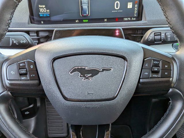 2022 Ford Mustang Mach-E Select 2022 Ford Mustang Mach-E Select