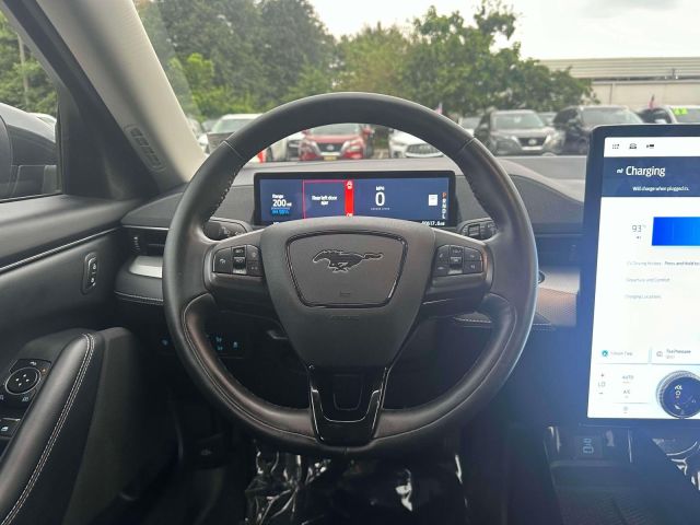 2022 Ford Mustang Mach-E Select AWD