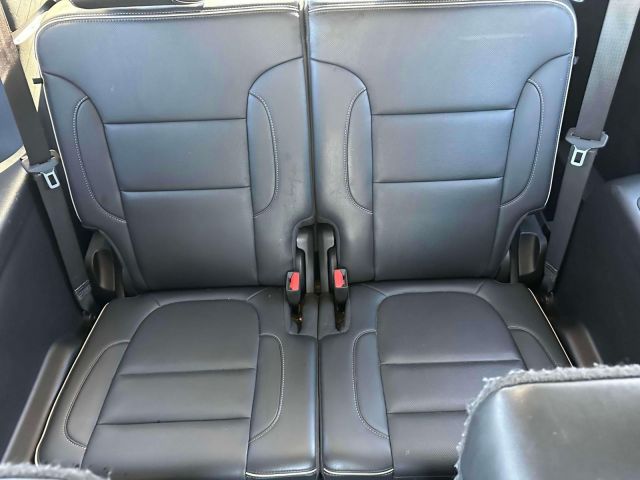 2022 GMC Acadia FWD 4dr Denali