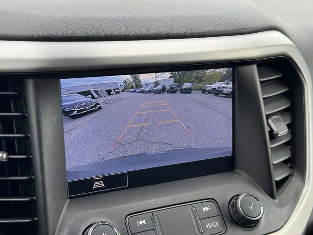 2022 GMC Acadia SLT