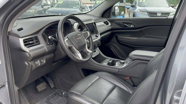 2022 GMC Acadia SLT