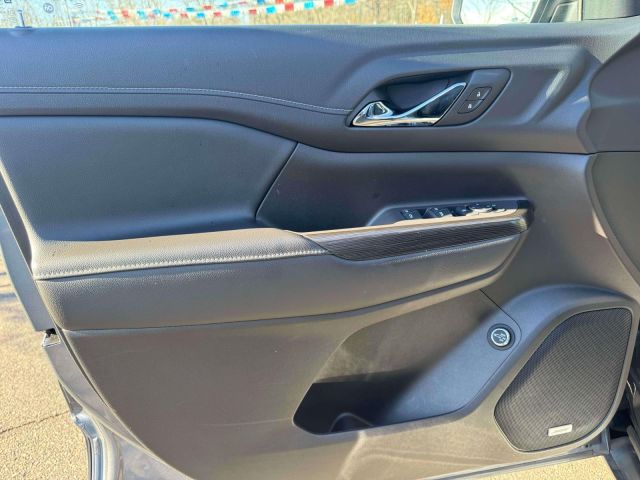 2022 GMC Acadia AWD 4dr SLT