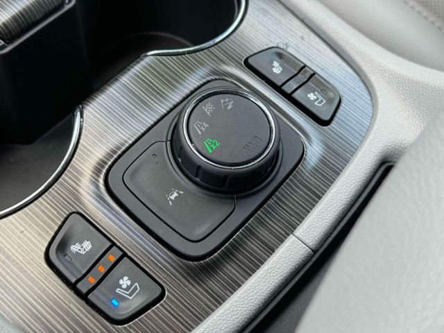 2022 GMC Acadia AWD 4dr SLT