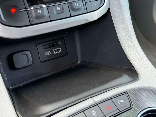 2022 GMC Acadia AWD 4dr SLT