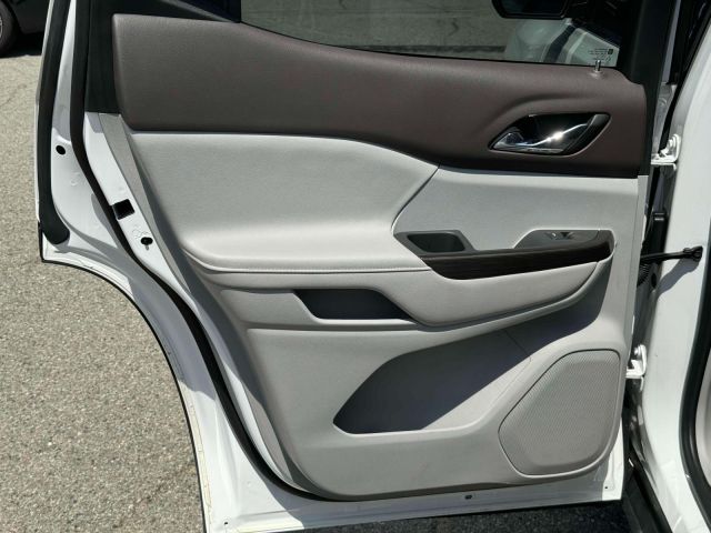 2022 GMC Acadia AWD 4dr SLT