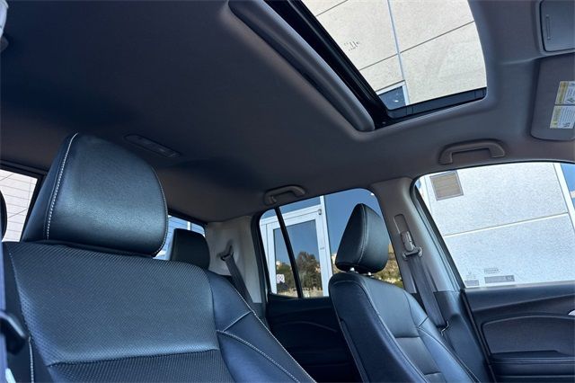 2022 Honda Ridgeline RTL-E 2022 Honda Ridgeline RTL-E