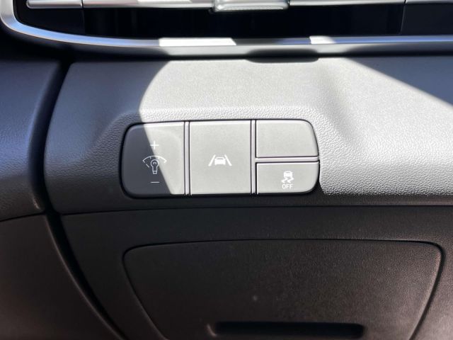 2022 Hyundai Elantra SEL IVT