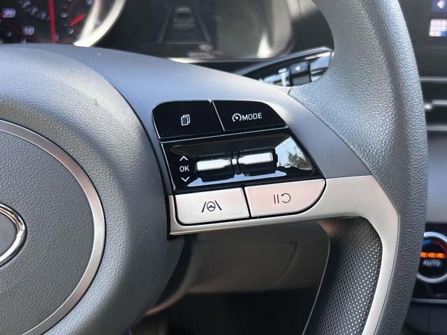 2022 Hyundai Elantra SEL IVT