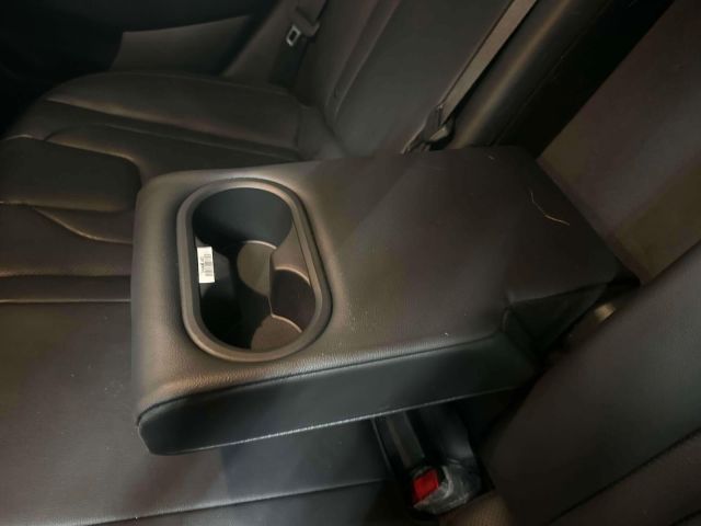 2022 Hyundai Elantra Limited IVT