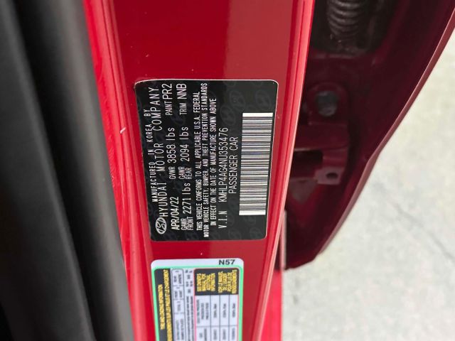 2022 Hyundai Elantra Limited IVT