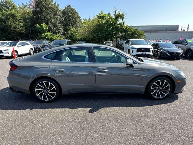 2022 Hyundai Sonata Limited 1.6T