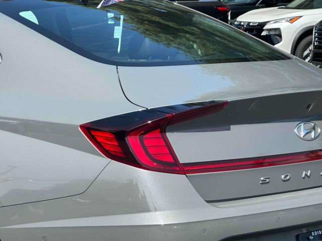 2022 Hyundai Sonata Limited 1.6T