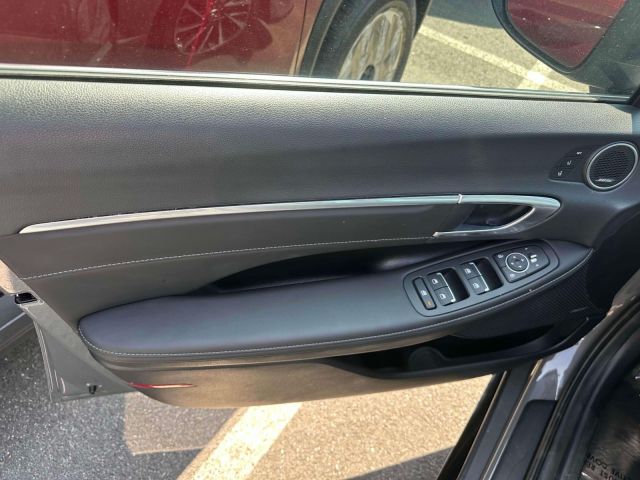 2022 Hyundai Sonata Limited 1.6T