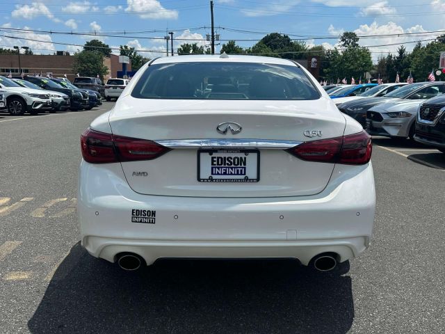 2022 INFINITI Q50 LUXE AWD