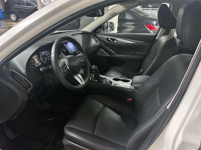2022 INFINITI Q50 LUXE AWD