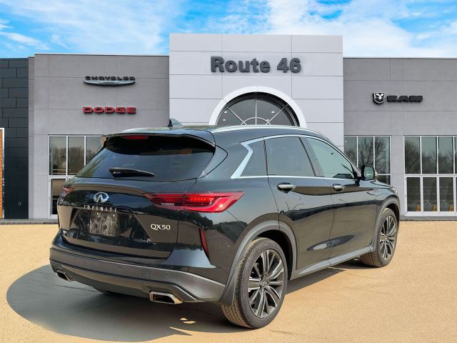 2022 INFINITI QX50 LUXE AWD