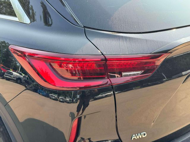 2022 INFINITI QX50 LUXE AWD
