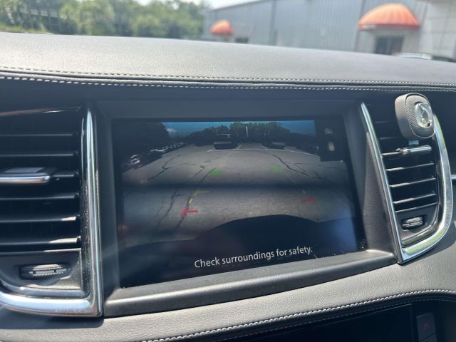2022 INFINITI QX50 LUXE AWD