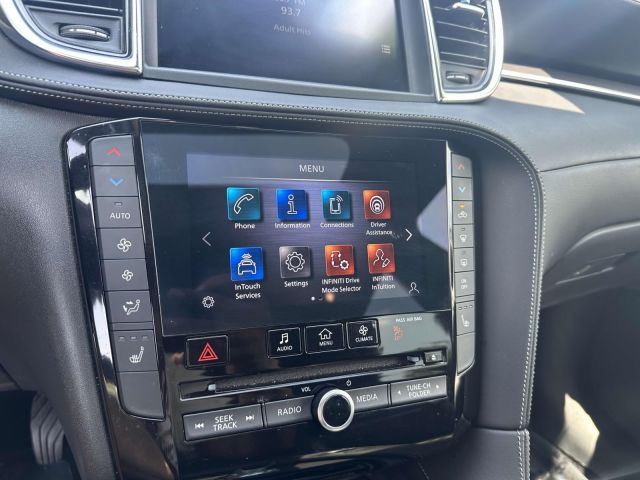 2022 INFINITI QX50 LUXE AWD