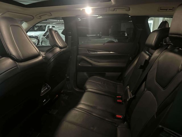 2022 INFINITI QX60 LUXE AWD