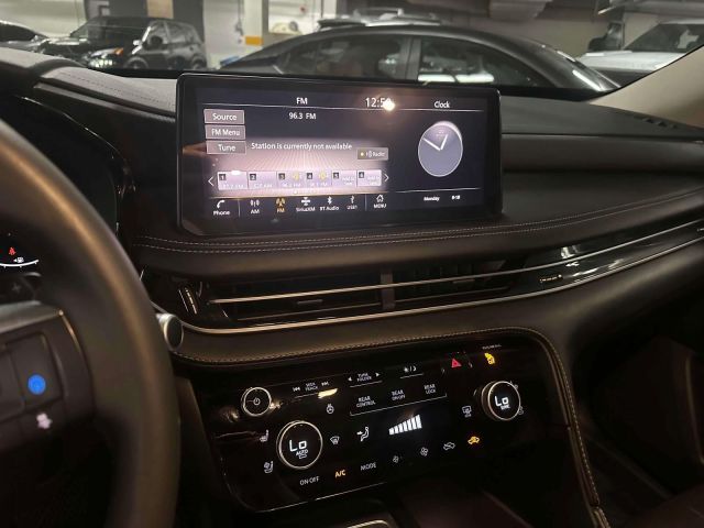 2022 INFINITI QX60 LUXE AWD