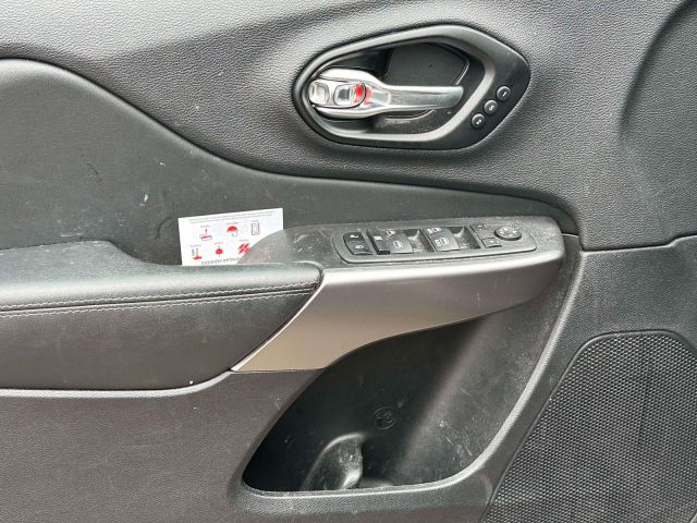 2022 Jeep Cherokee Limited 4x4 2022 Jeep Cherokee Limited 4x4