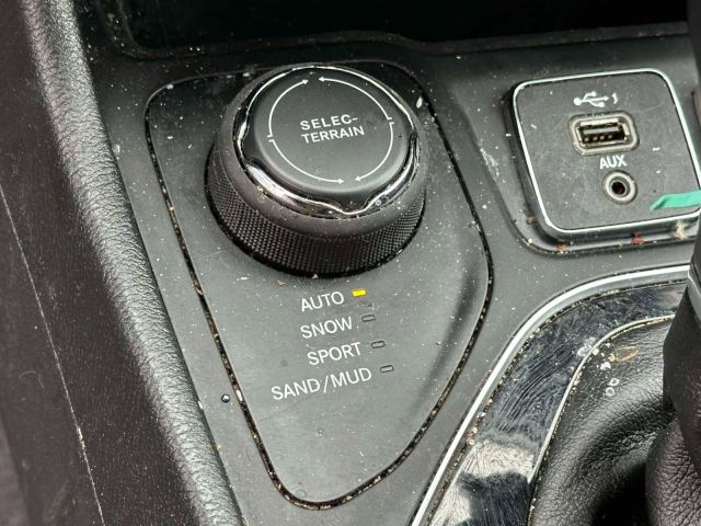 2022 Jeep Cherokee Limited 4x4 2022 Jeep Cherokee Limited 4x4