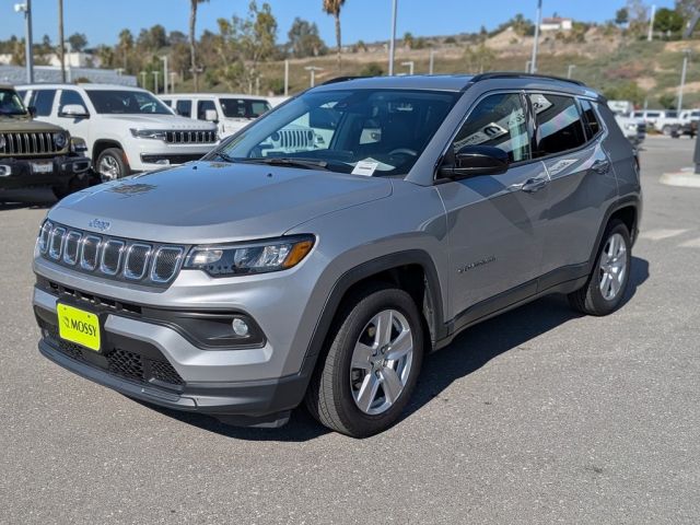 2022 Jeep Compass Latitude 2022 Jeep Compass Latitude