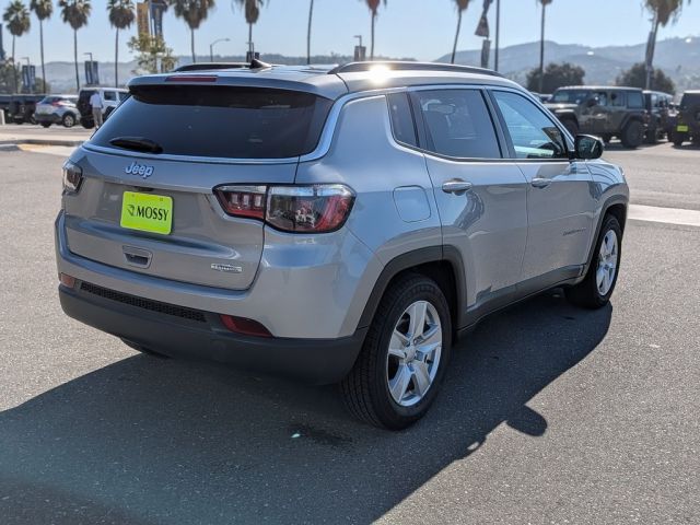 2022 Jeep Compass Latitude 2022 Jeep Compass Latitude