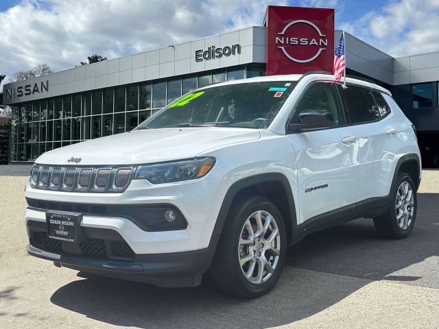 2022 Jeep Compass Latitude Lux