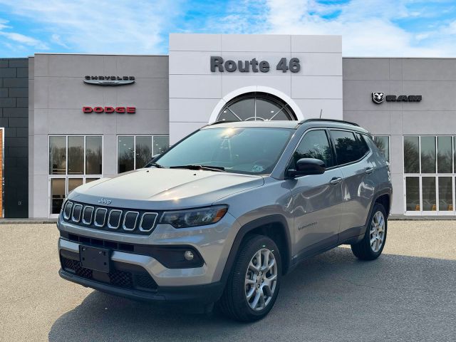 2022 Jeep Compass Latitude Lux