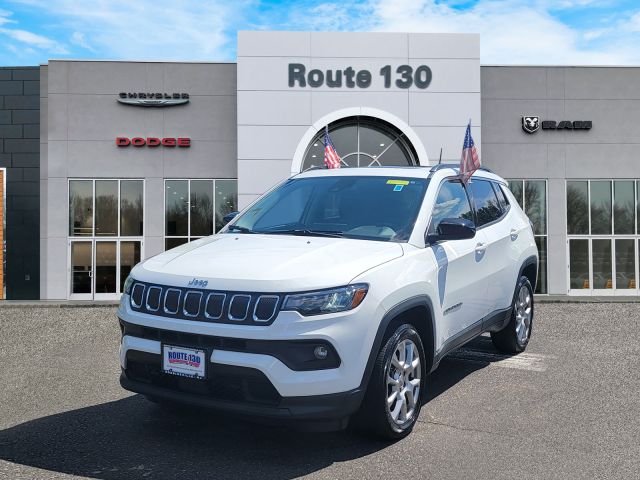 2022 Jeep Compass Latitude Lux
