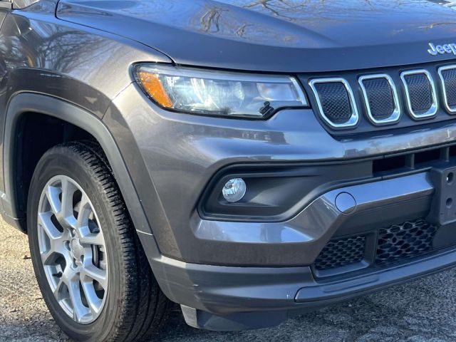 2022 Jeep Compass Latitude Lux 2022 Jeep Compass Latitude Lux