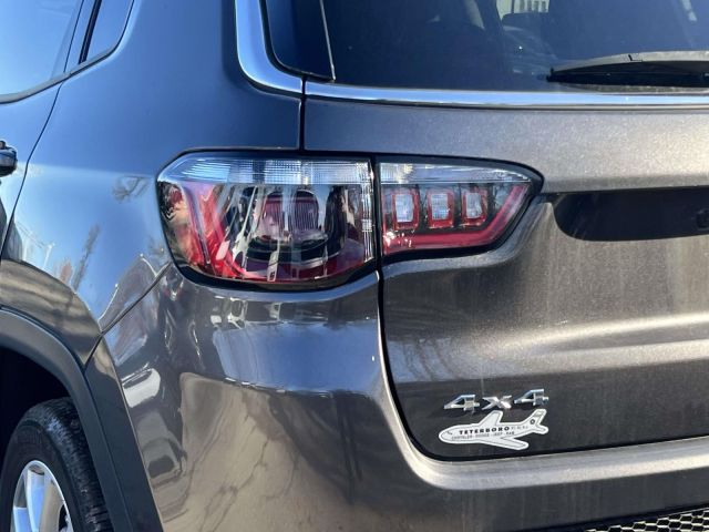 2022 Jeep Compass Latitude Lux 2022 Jeep Compass Latitude Lux