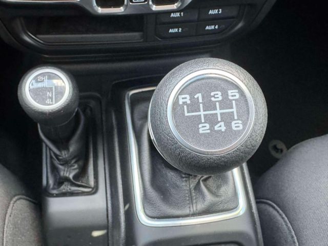 2022 Jeep Gladiator Willys 4x4