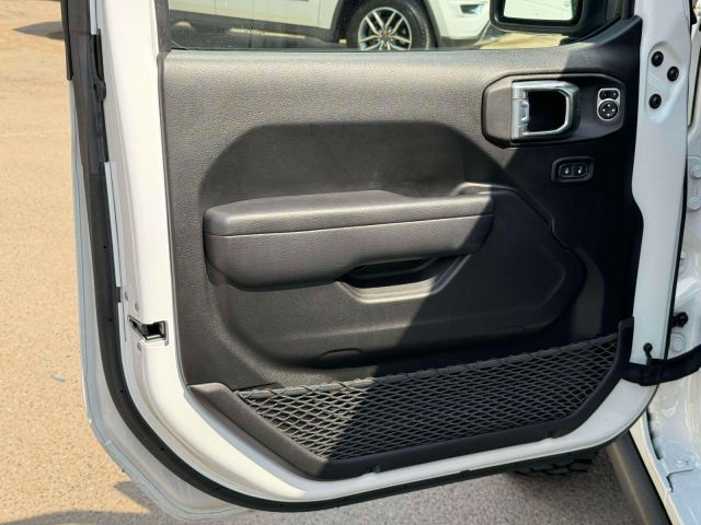 2022 Jeep Gladiator Willys 4x4
