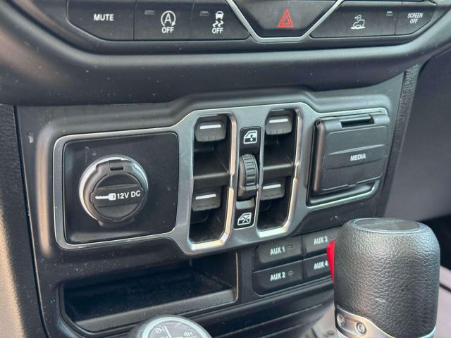 2022 Jeep Gladiator Willys 4x4