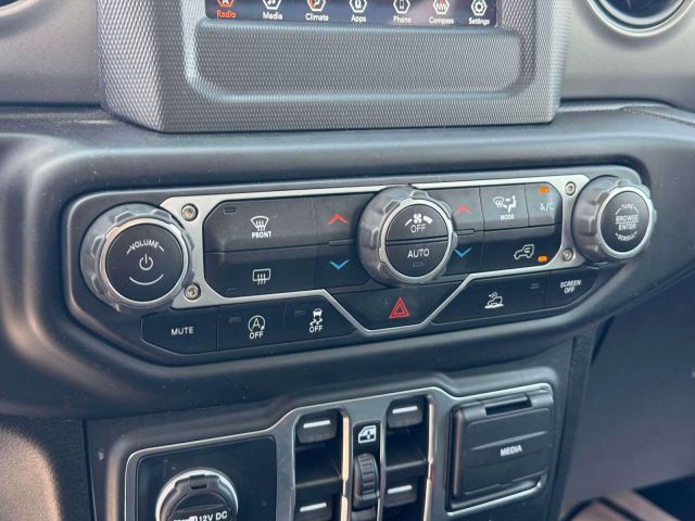 2022 Jeep Gladiator Willys 4x4