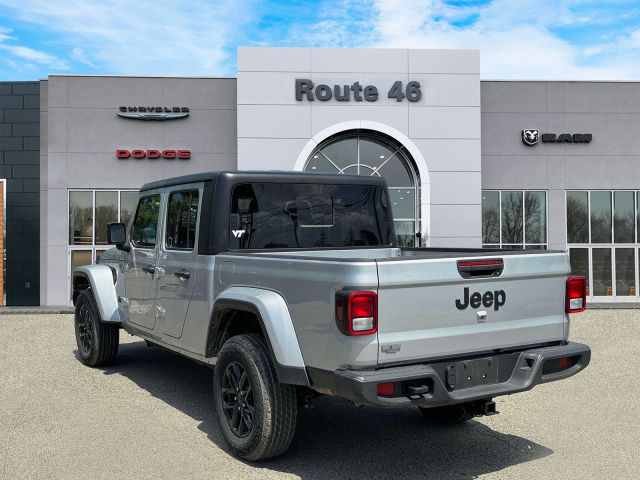 2022 Jeep Gladiator Altitude 4x4