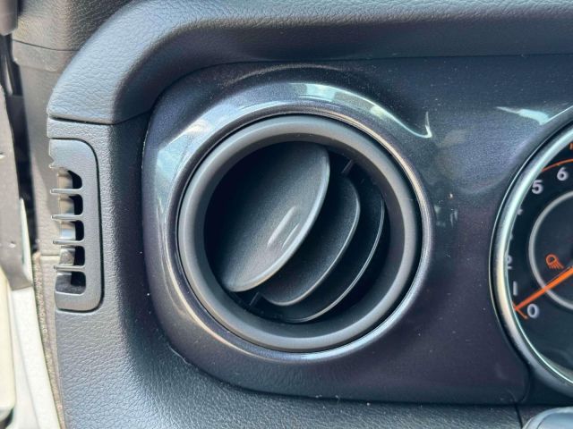 2022 Jeep Gladiator Altitude 4x4