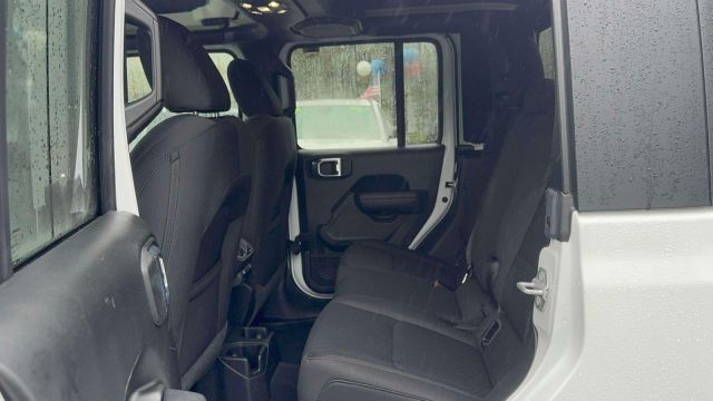 2022 Jeep Gladiator Sport S 4x4 2022 Jeep Gladiator Sport S 4x4