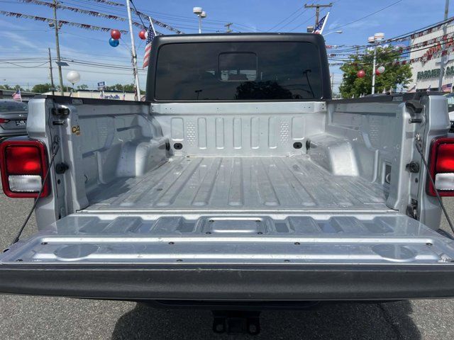 2022 Jeep Gladiator Sport S