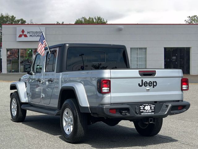 2022 Jeep Gladiator Sport S 4x4