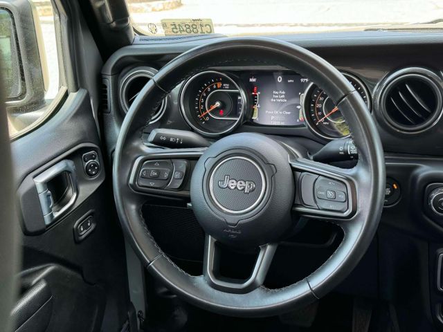 2022 Jeep Gladiator Altitude 4x4
