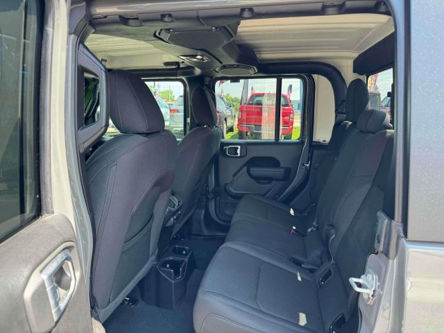 2022 Jeep Gladiator Altitude 4x4