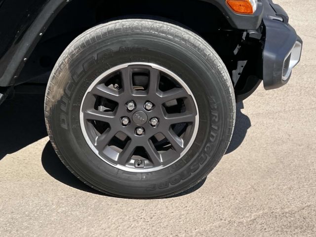 2022 Jeep Gladiator Overland 4x4