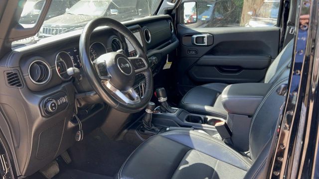 2022 Jeep Gladiator Overland 4x4