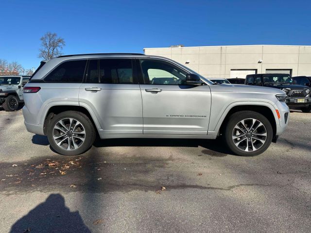 2022 Jeep Grand Cherokee Overland 4x4